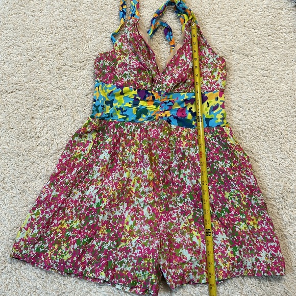 NWT ANTHRO PLENTY BY REESE M  tie-back halter romper in  pink/blue ditzy floral - Picture 9 of 12